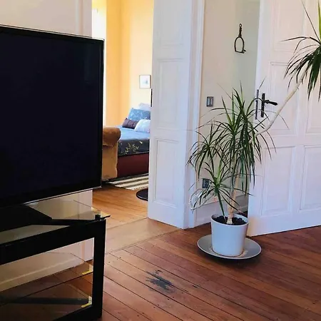 Inviting 3-bed In Апартаменты Бад-Кройцнах