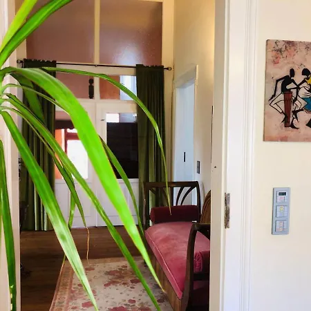 Апартаменты Inviting 3-bed In *